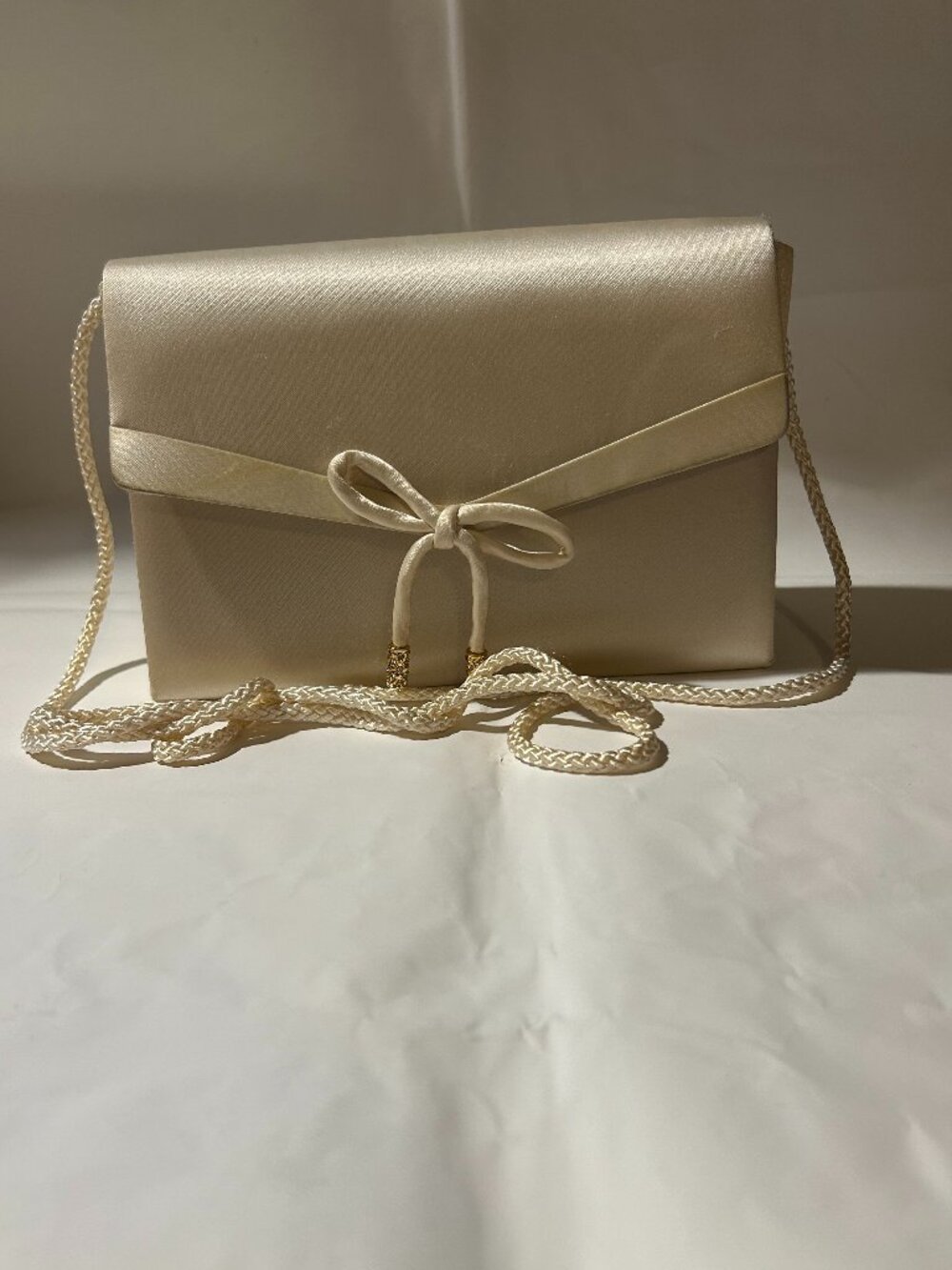 Womens Valerie Steven Ivory-Beige Satin Bow Evening Shoulder Handbag COLOR: IVOR